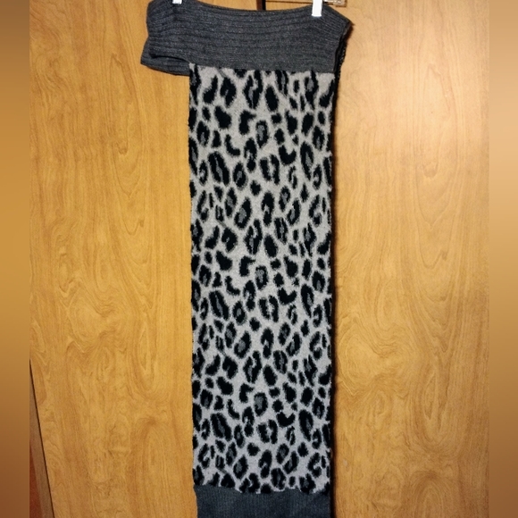 New Yummy Sweater Co Scarf - Choice - Picture 1 of 8